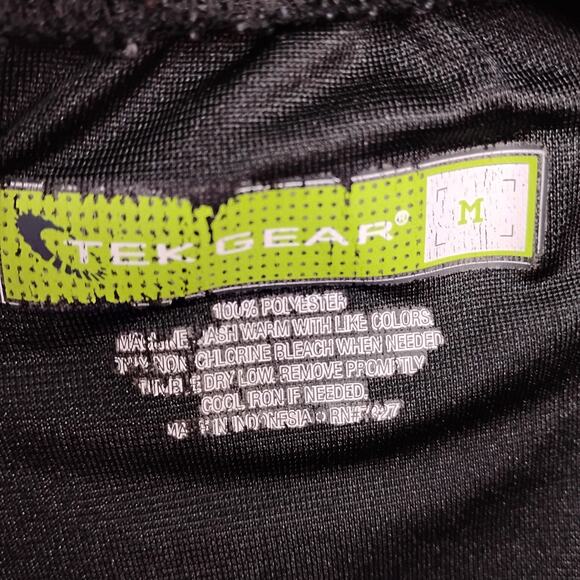 Tek Gear Shorts Size Medium Black Knee Length Pockets - Picture 3 of 4